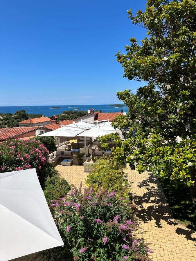 Hotel Vista Vrsar Bagian luar foto