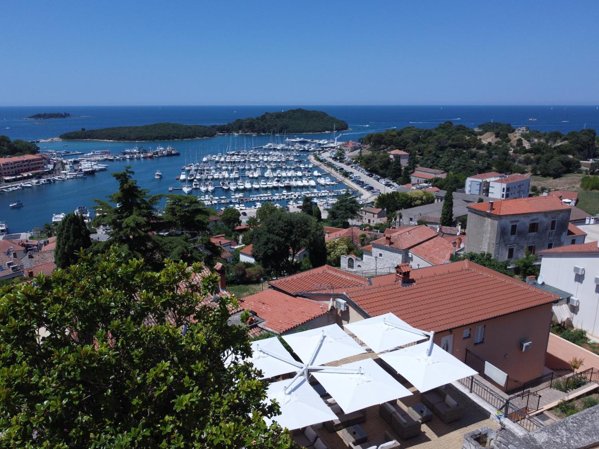 Hotel Vista Vrsar Bagian luar foto