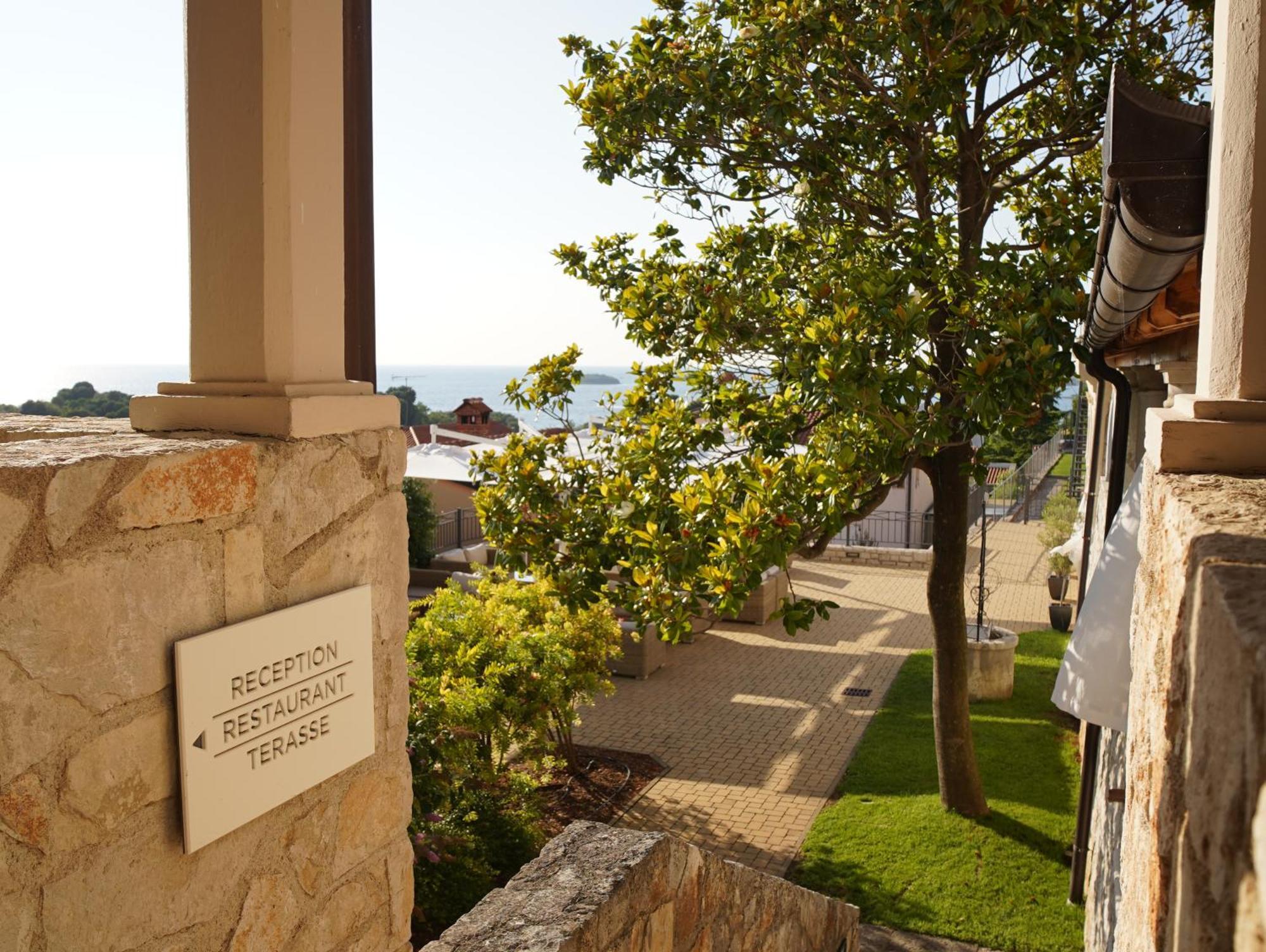 Hotel Vista Vrsar Bagian luar foto