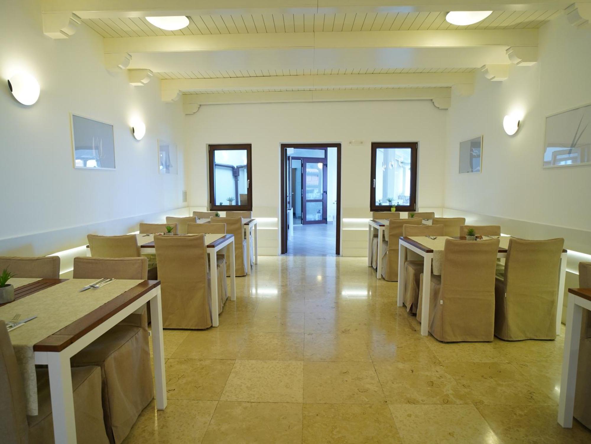Hotel Vista Vrsar Bagian luar foto