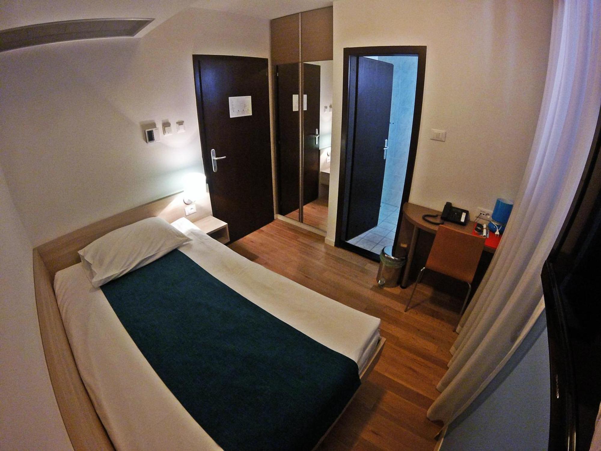 Hotel Vista Vrsar Ruang foto