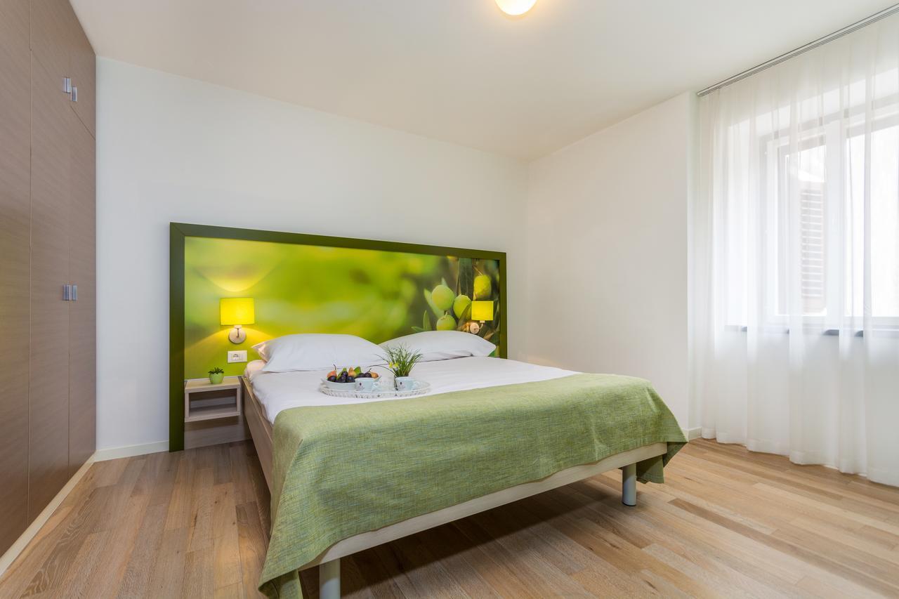 Hotel Vista Vrsar Bagian luar foto